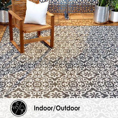 Nicole Miller New York Patio Country Julia Transitional Geometric Indoor/Outdoor Area Rug, Black/Grey, 7'9"x10'2"