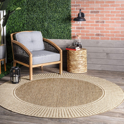 Nuloom Asha Light Brown/Ivory, 6'7" x 9', Casual, Striped Border, Soft and Cozy, High Traffic, Easy Clean, Durable Area Rug for Indoor/Outdoor Patio, Deck, Porch, Garden, Courtyard