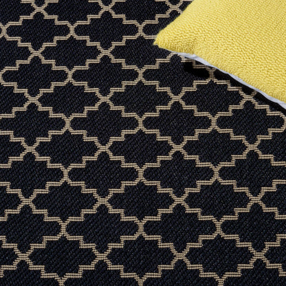 SAFAVIEH Washable Rug Outdoor Courtyard Collection - 6'7" x 9'6", Black & Beige, Non-Shedding & Easy Cleaning, Ideal for Patio, Backyard, Mudroom (CY6919-226)