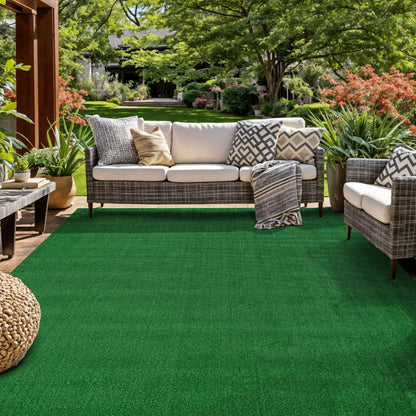 Rugshop Artificial Grass Indoor Outdoor Area Rug, Lightweight Synthetic Turf with Rubber Backing, Easy to Clean Polypropylene Lawn Mat for Patio, Balcony, Deck, 7'10" x 10' Green