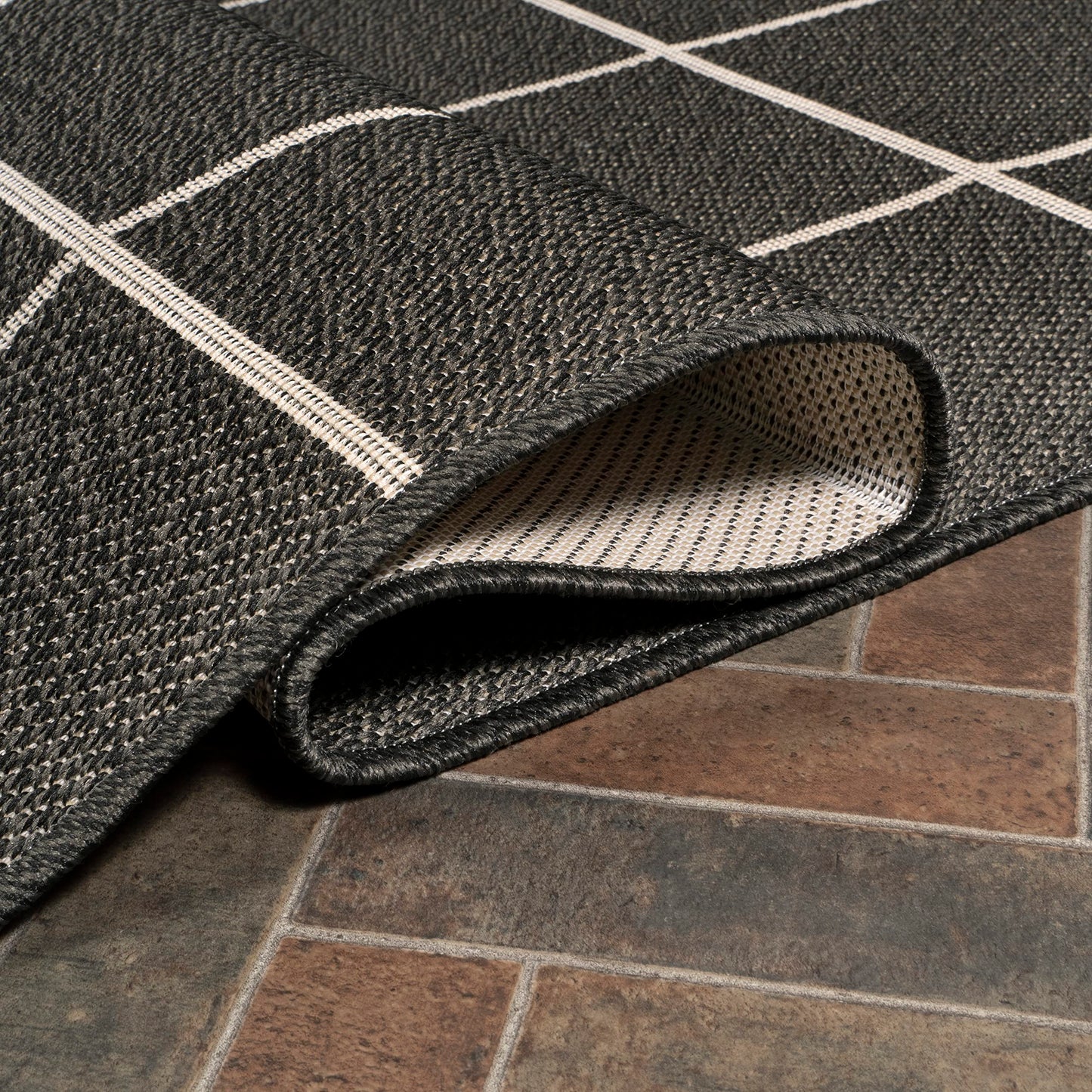 JONATHAN Y Grid Squares Indoor Outdoor Area Rug 8X10 Black/Cream, Modern for Backyard, Patio, Porch, Easy-Cleaning, High Traffic, Pet-Friendly, Non-Shedding (SMB200B-8)