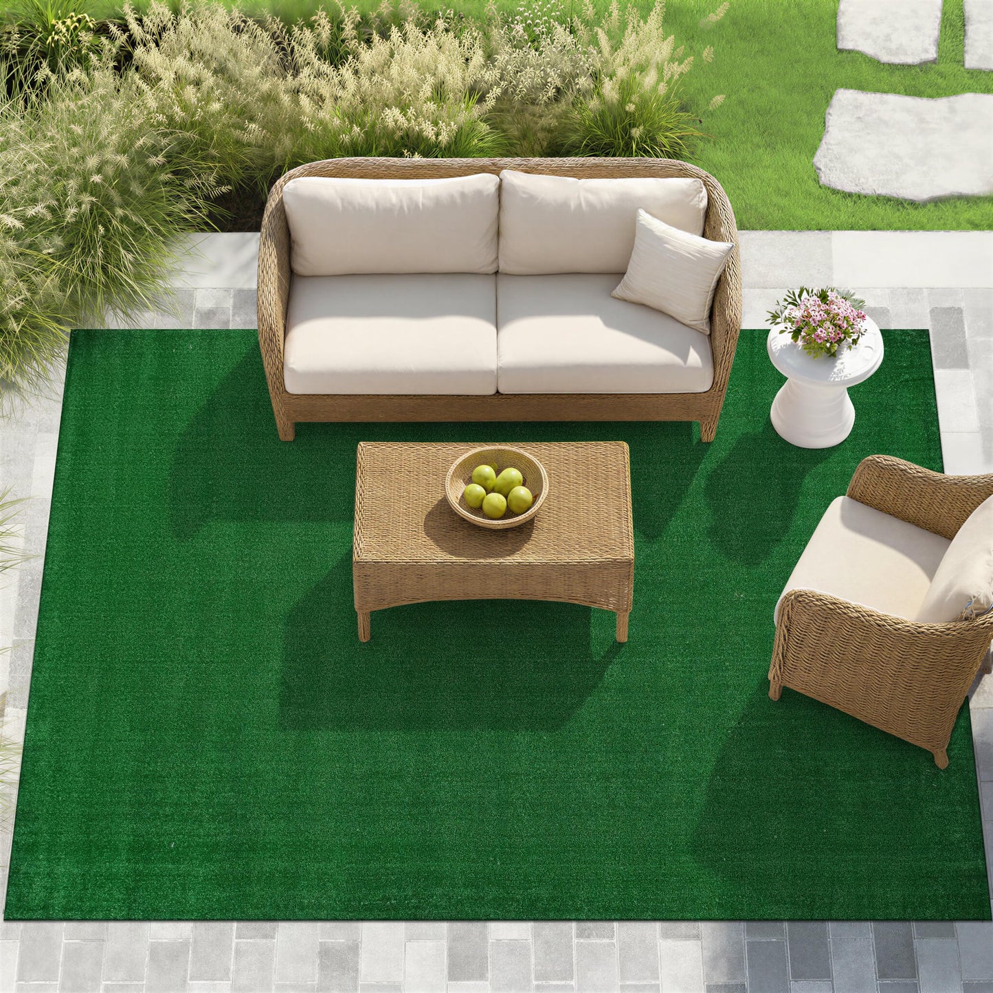 Rugshop Artificial Grass Indoor Outdoor Area Rug, Lightweight Synthetic Turf with Rubber Backing, Easy to Clean Polypropylene Lawn Mat for Patio, Balcony, Deck, 7'10" x 10' Green